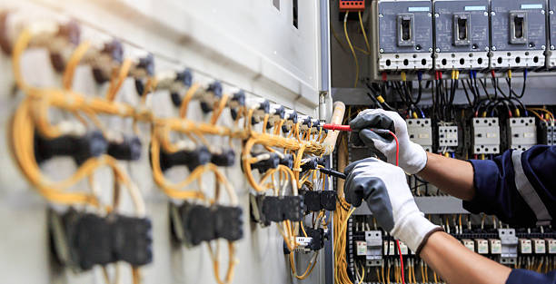 Professional Electrician technician working in Balcones Heights, TX